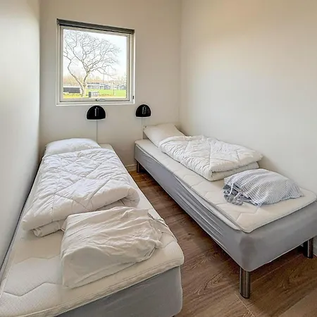 2 Bedroom Awesome In Appartement