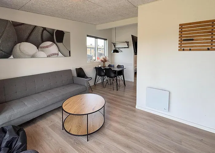 2 Bedroom Awesome In Appartement *