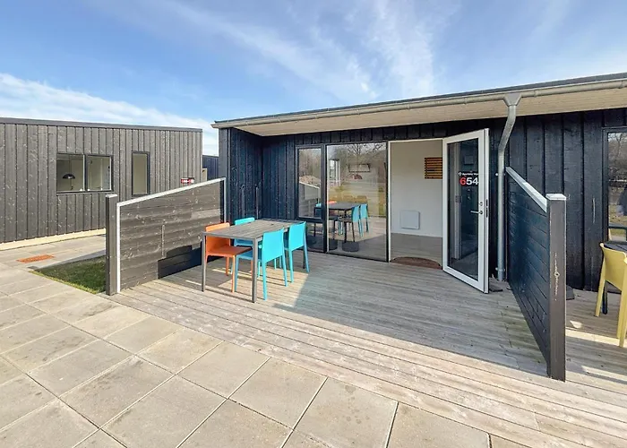 2 Bedroom Awesome In Appartement